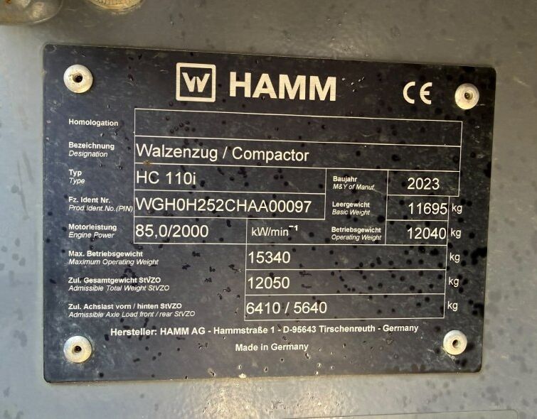 HAMM  HC110i **IMPECCABLE-LIKE NEW**